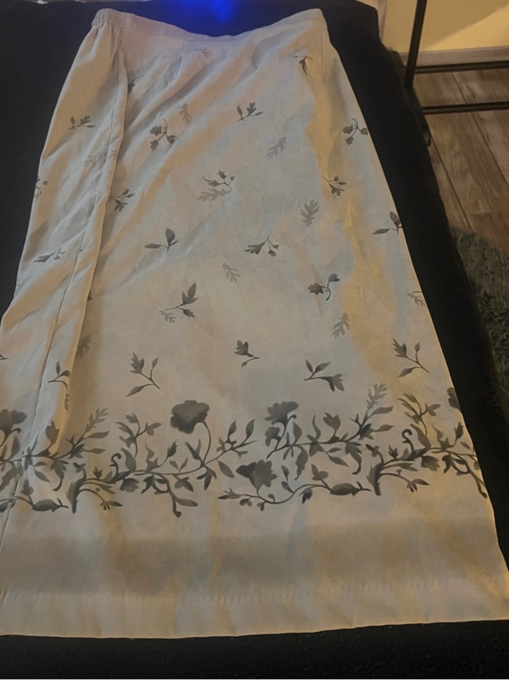 Norton McNaughton Green Skirt with Gray Floral Border